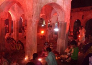 অম্বিকা কালনার প্রাচীন দোল উৎসব, ইতিহাস যেখানে মিশেছে ঐতিহ্যে