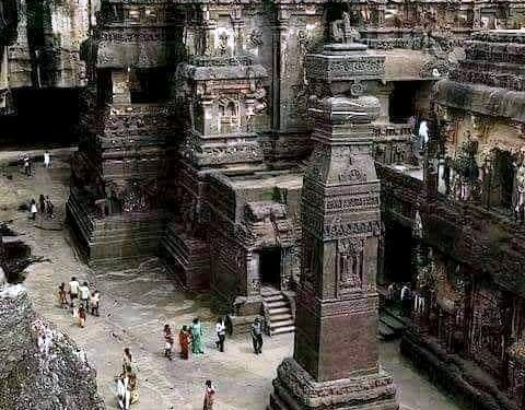 অজানা রহস্যে মোড়া ঔরঙ্গাবাদের প্রাচীন কৈলাশ মন্দির