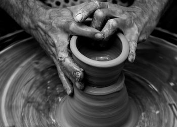 ‘কী’ থেকে ‘কীভাবে’ – শিল্পনির্মাণ (এবং রসগ্রহণের) প্রাথমিক স্তরের কিছু ভাবনা