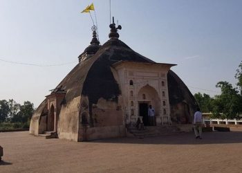 বৃষ্টির পূর্বাভাস জানিয়ে আবহাওয়া দফতরকে গুনে গুনে গোল দেয় এই মন্দির!