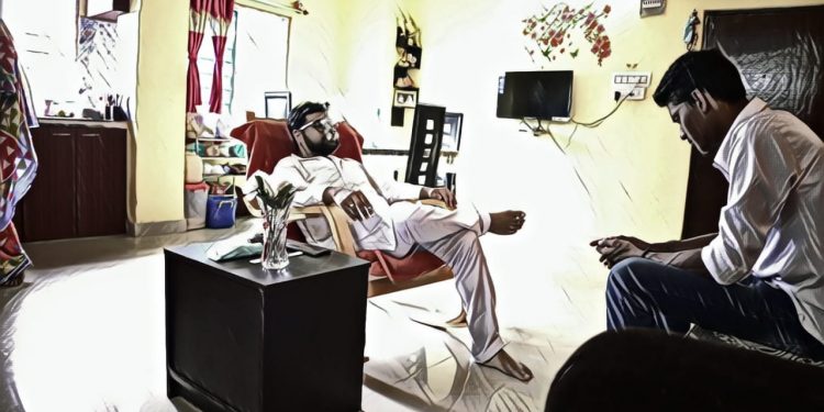 সাধারণ মানুষের গণতন্ত্র মানে কি শুধুই ভোটাধিকার? অকপট প্রশ্ন ছুঁড়ে দিল অর্ণবের ‘অপবিত্র পবিত্রবা’!