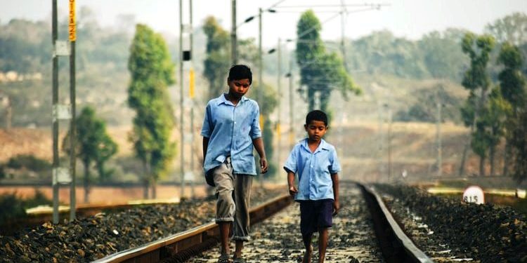 ধুলো জমছে রেলের গায়ে! স্মৃতির পাতা উল্টে একনজরে জেনে নিন ভারতীয় রেলের খুঁটিনাটি!