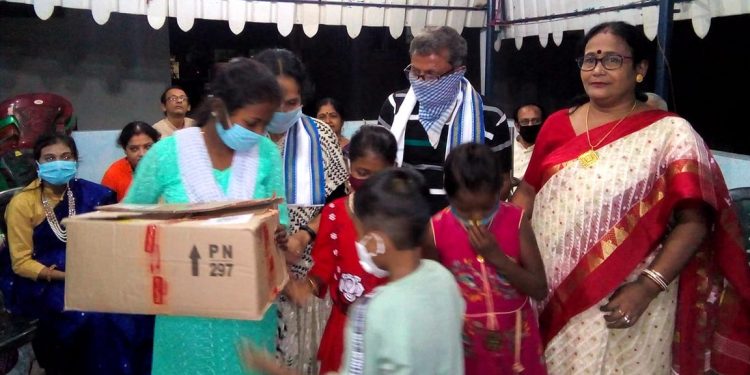 পুজো ভালো কাটছে ওদেরও! শ্রীরামপুরে থ্যালাসেমিয়া আক্রান্ত শিশুরা পেল বিনামূল্যে ৩ মাসের ওষুধ