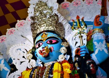 অতিমারী পরিস্থিতিতে নবদ্বীপের বুকে রসবিহীন ‘রাস’ উৎসব!