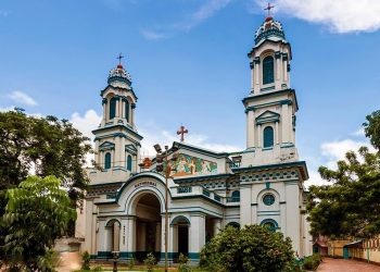 পা রাখলেই নেমে আসে প্রগাঢ় এক শান্তি! ২২১ বছরের মুরগিহাটার পর্তুগীজ গির্জা