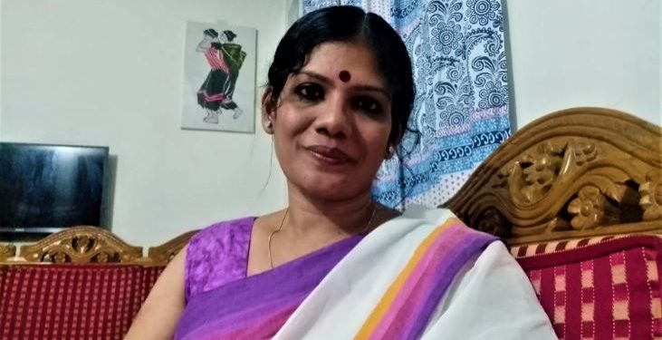 আমার তো কোনও সাইনবোর্ডের দরকার নেই! লেখক শাপলা সপর্যিতাই একটি আইডেন্টিটি!