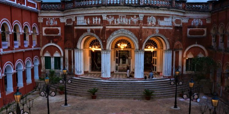 বাংলাকে লুঠ করতে এসে লুঠ হল বর্গীদেরই মন! আজও দাঁড়িয়ে সেই ইতিহাসের সাক্ষী