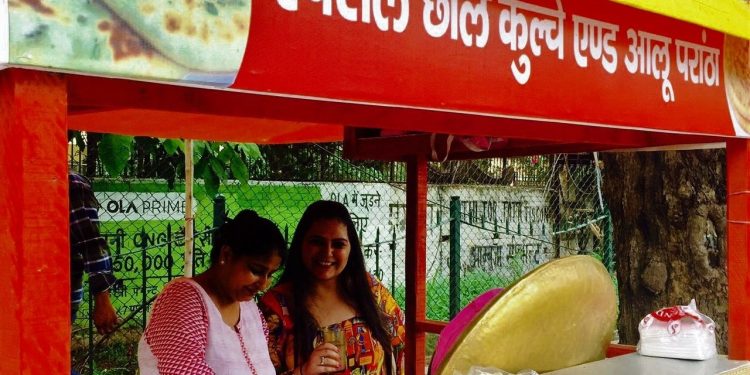 বিপদে পরিবারকে বাঁচাতে ব্যবসা, আজ তিন কোটির মালকিন গুরগাঁওয়ের মহিলা!