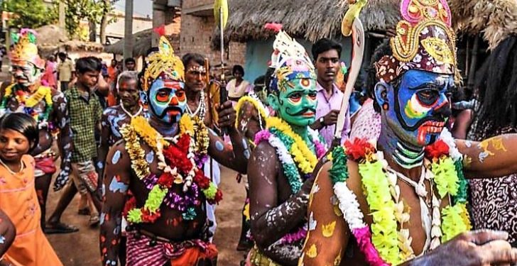 ওপরতলার বাবুরাই নয়, গাজনে সঙের গান বিপদে ফেলেছিল ব্রিটিশ সাম্রাজ্যকেও!