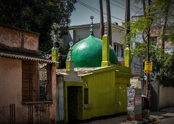 কলকাতার নামী মসজিদের মাঝে বালিগঞ্জে সগৌরবে দাঁড়িয়ে ক্ষুদ্রতম মসজিদটিও