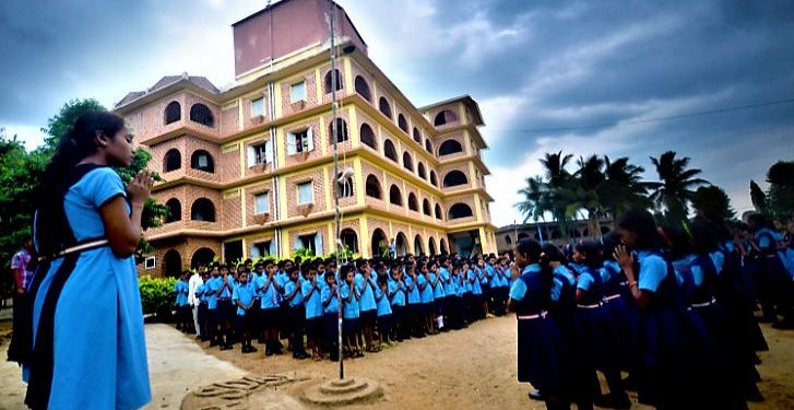 ইস্কুল বেলার সেই প্রেয়ার লাইনের গান, কেলোর কীর্তি বনাম নস্টালজিয়া!