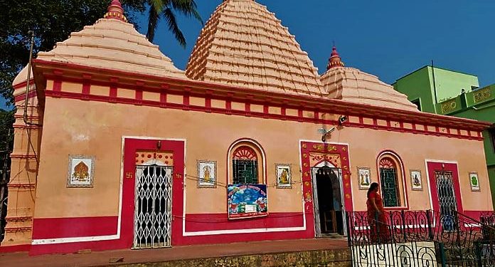 চৈতন্যের দোল থেকে বর্গীদের লুণ্ঠন, সব কিছুরই সাক্ষী শ্রীরামপুরের দোল মন্দির!