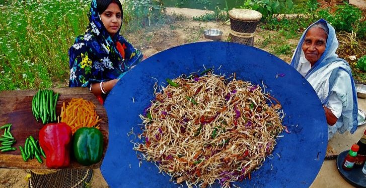 ইউটিউব স্টার গ্রামের ঠাকুমা! বিশ্ব দরবারে পৌঁছে গেল বাঙালির হেঁশেল