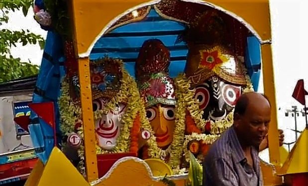 ঐতিহ্যের পথ ধরেই ২২৫ বছরে পা রাখল বেলঘরিয়া রথতলার সেই রথ!