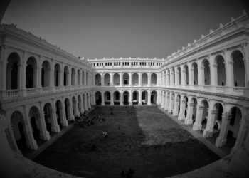 মাঝ রাতে তেনারা কি আজও ফিরে ফিরে আসেন মিউজিয়ামের অন্দরে!