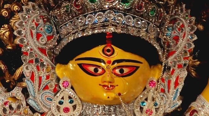 Daily News Reel - Beadon Street Mitra Family Durga Puja Feature