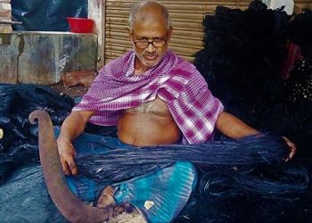 শুরু পুজোর মরশুম, হাঁফ ফেলার সময় নেই বাংলার মুসলিম শিল্পীদের!