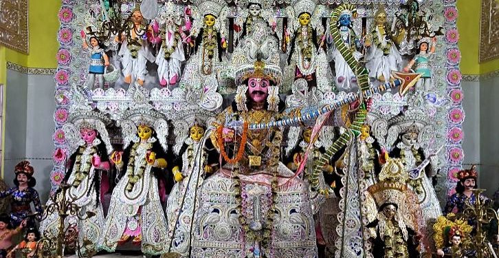 Daily News Reel - Maldah Celebrates 300 Years Old Kartik Puja