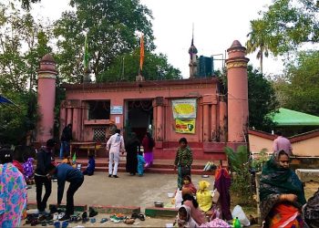 Daily News Reel - Kermani Pirer Mela at Dhaniakhali Hooghly