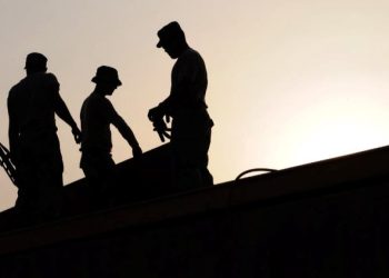 এবার থেকে সপ্তাহে ছুটি ৩ দিন! নয়া শ্রমবিধি বলছে সেকথাই