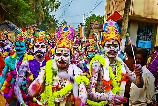 Daily News Reel - Sang Song is an Integral Part of Chakdaha Gajan