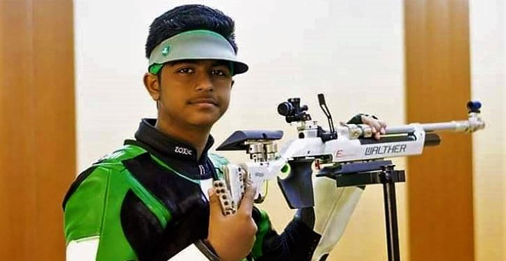 বিশ্বের উঠোনে রূপো জয়! আসানসোল ফিরে রাজকীয় সম্মাননা পেল অভিনব