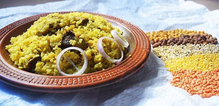 ইতিহাসের পাতা থেকে তুলে আনা খিচুড়ির সাতকাহন!