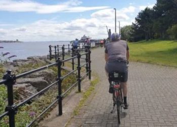 রাস্তায় পিন পড়লে শোনাবে আর্তনাদের মতো, এতটাই নিস্তব্ধ রাস্তা!