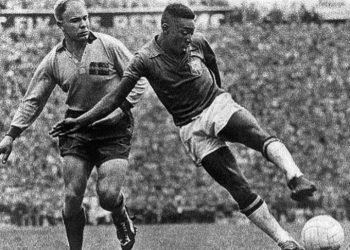 Daily News Reel - Pele Stopped Civil War Feature