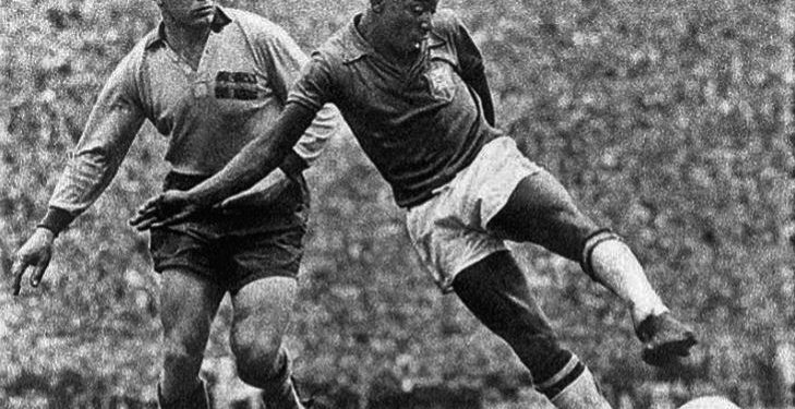 Daily News Reel - Pele Stopped Civil War Feature