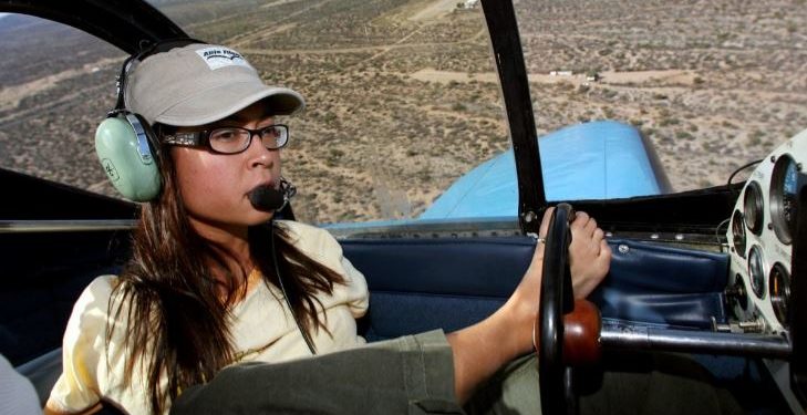 Daily News Reel - Armless Pilot Jessica Cox Feature