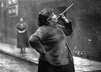 Daily News Reel - Professional Knocker Upper Mary Smith