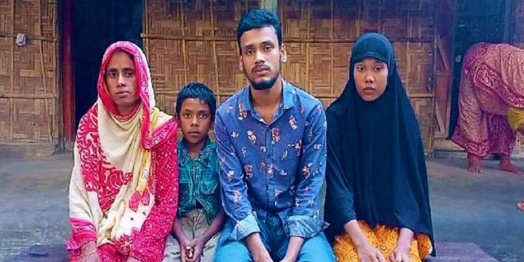 Daily News Reel - Son of a Poor Family Got a Chance in Buet