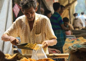 Daily News Reel - 200 Years Old Spice Fair of Gobardanga