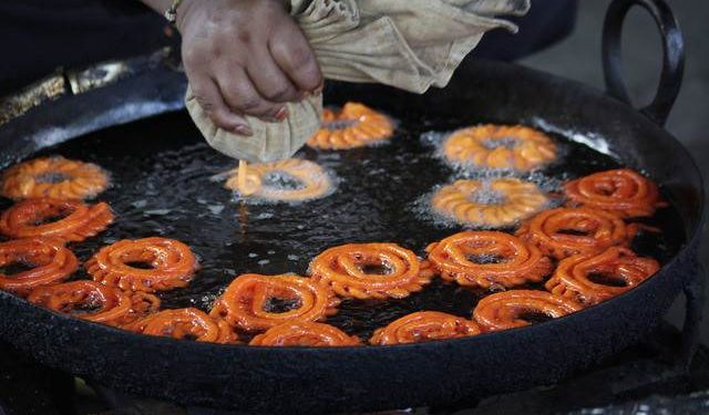 Daily News Reel - Tantipara Birbhum Jilipi Shop Feature