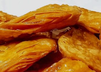 Daily News Reel - Famous Jibhe Goja of Fani Kundu Sweet Shop
