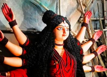 Daily News Reel - Muslim Community Makes The Hair of Goddess Durga in Howrah