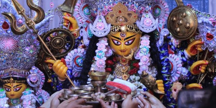 Durga Puja of Pathuriaghata - Daily News Reel