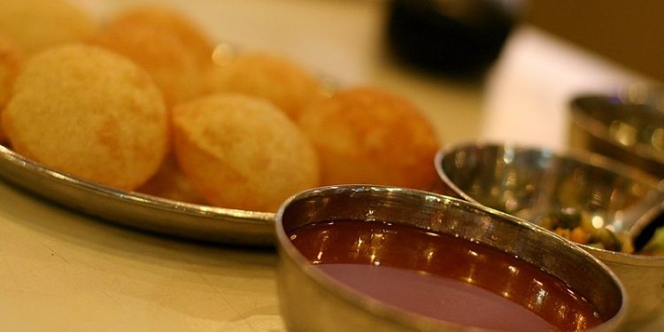 Daily News Reel - Chai Pani Restaurant in USA is Selling Phoochka
