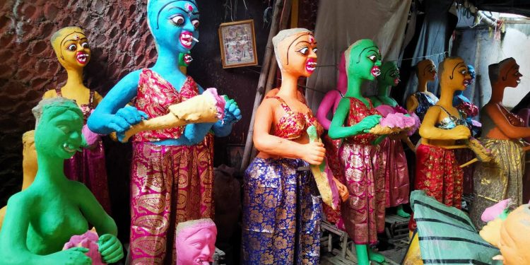Daily News Reel - Dakini Jogini Idols are also Being Sold at Kumartuli
