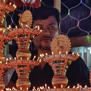 Daily News Reel - Ezra Street Light Market Filled with Diwali Crowds