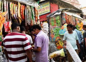 Daily News Reel - Kalir Saaj is a Parallel Industry of Kumartuli