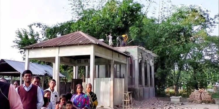 Daily News Reel - Harmony between Hindu and Muslim Community at Bangladesh