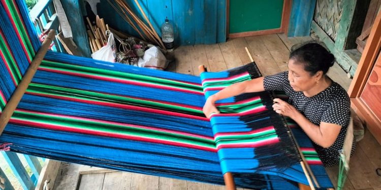 Daily News Reel - Traditional Burgi Making in Bandarban