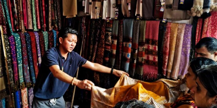 Daily News Reel - Winter Garments Bhutia Market at Kolkata Wellington Square