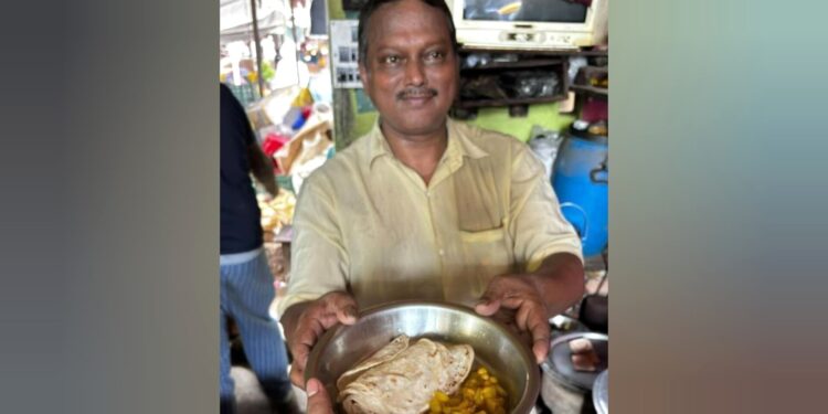 শ্রীরামপুরে ১ টাকার পরোটা! ৩৫ বছর ধরে লেগে মানবতার স্বাদ