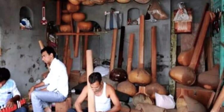 Daily News Reel - The Famous Tanpura Villege