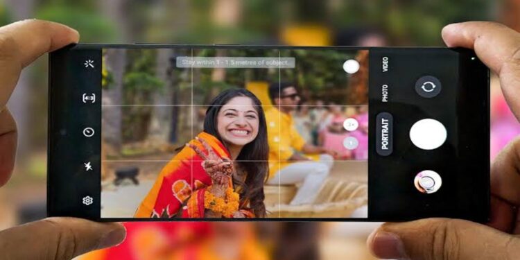 পুজোর ছবি হবে মনের মত, ৩০০০০ টাকার মধ্যে কিনুন বাজারের সেরা ফোন
