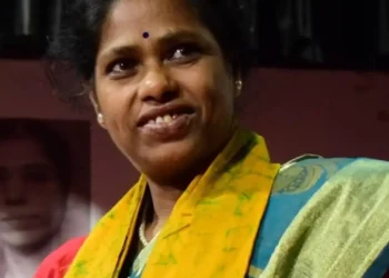 বিখ্যাত ‘আলো আঁধারী’-র লেখিকা, পরিচারিকা বেবীর জীবনে ক্যান্সারের থাবা