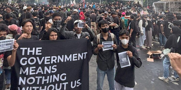 Daily News Reel - Indonesian Public Protest